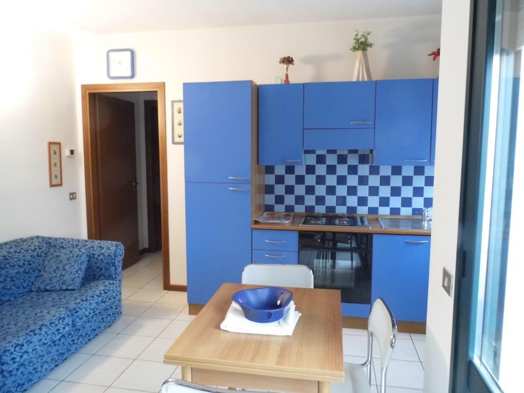 Bilocale Mentana 21 Apartment Parma Luaran gambar